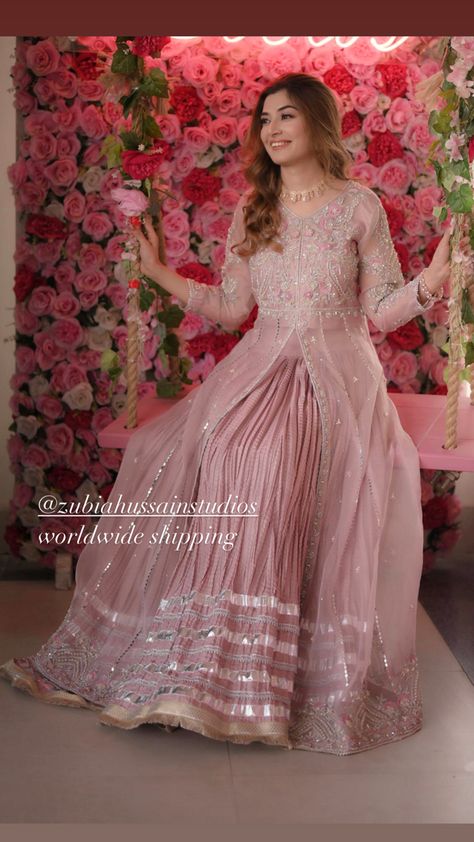 Walima Dress For Bride, Latest Dresses Indian Party Wear, Frock With Lehenga, Pakistani Wedding Dresses Sisters, Wedding Frock Designs, Open Dresses, Shadi Dress, Pakistani Party Wear Dresses, Shadi Dresses