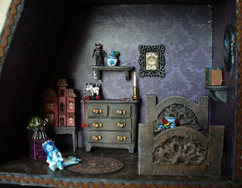 Corpse Bride dollhouse - Emily's bedroom | Victor and Victor… | Flickr Margaret Keane Paintings, Keane Paintings, Victor And Victoria, Big Eyes Movie, Tim Burton Movies, Sally From Nightmare Before Christmas, Bed Shelf, Tiny Dollhouse, The Corpse Bride