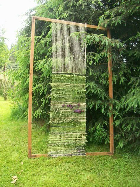 Garden Loom, made one just like it:)❤️ Weaving Plants, Deco Nature, Outdoor Classroom, Have Inspiration, Outdoor Learning, Forest School, Weaving Art, Nature Crafts, Arte Floral