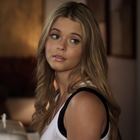 Alison Dilaurentis, Pretty Little Liars, Blonde Hair, Long Hair, Blonde, Hair, White