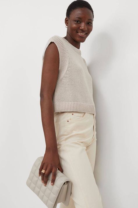 Zara, Mango and H&M Are Already Getting Autumn So, So Right | Who What Wear UK How To Style A Sweater Vest, Summer Knitwear, Zara Summer, Boxy Sweater, Simple Tees, Chunky Knitwear, Slip Skirt, Print Trends, Light Beige