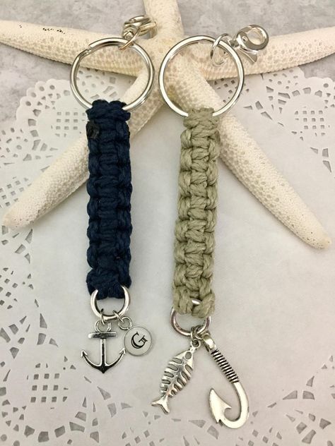 Diy Mens Keychain Ideas, Diy Keychains For Men, Crochet Keychain For Men, Diy Beaded Keychain, Keychain With Beads, Boho Tassel Keychain, Rope Bracelets Diy, Fishing Keychain, Nautical Keychain