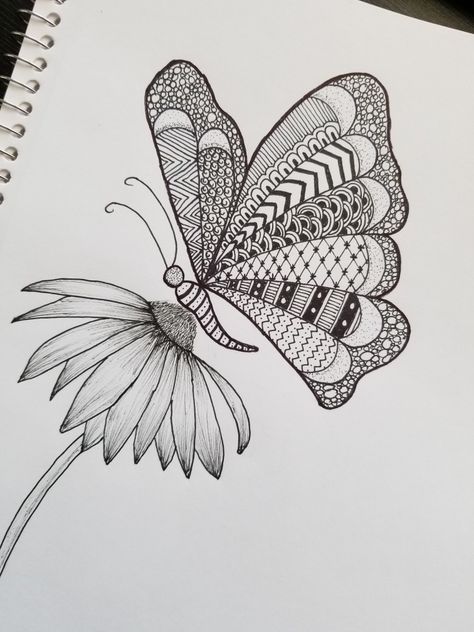 Birds Doodle Art, Mandala Drawing Butterfly, Harmony Art Drawing, Vignette Drawing, Butterfly Mandala Art, How To Draw Butterfly, Mandala Doodle Art, Mandala Art Drawing, Draw Butterfly