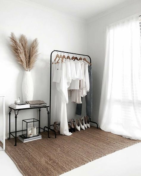 Pampas Grass Decor, Clothes And Shoes, White Room, Minimalist Bedroom, My New Room, Room Decor Bedroom, New Room, Fashion Room, Room Inspo