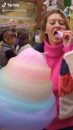 How To Make Cotton Candy, Cotton Candy Art, Perlengkapan Bayi Diy, Cottagecore Food, Tokyo Food, Candy Cotton, Candy Videos, Harajuku Japan, Japan Candy