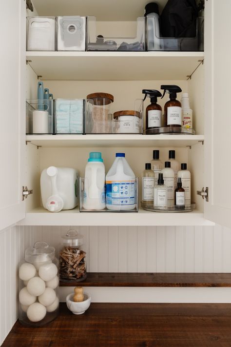 Things To Store In Laundry Room, Home Edit Kitchen Organization, Laundry Room Drawer Organization, Organize Laundry Room Cabinets, Laundry Room Cabinet Organization Ideas, Organizing Laundry Room Cabinets, Laundry Cabinet Organization, Laundry Room Organization Cabinets, Organized Laundry Rooms