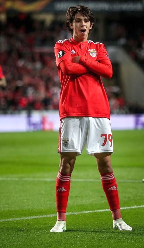 João Félix 2019 Soccer Bf, Felix 2022, Hot Soccer Players, Benfica Wallpaper, Soccer Men, Football Players Images, Football Boyfriend, Soccer Star, Soccer Boyfriend