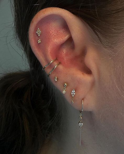 Small styling update yesterday for Jess 🔥 She came in for a downsize appointment and ended up leaving with 2 new hoops for her conch… | Instagram 2 Conch Piercing, Two Conch Piercings, Conch Earring Ideas, Conch Piercing Combinations, Double Conch Piercing Hoop, Small Ear Piercings, Conch Ring Piercing, Conch Ear Piercings, Double Conch Piercing