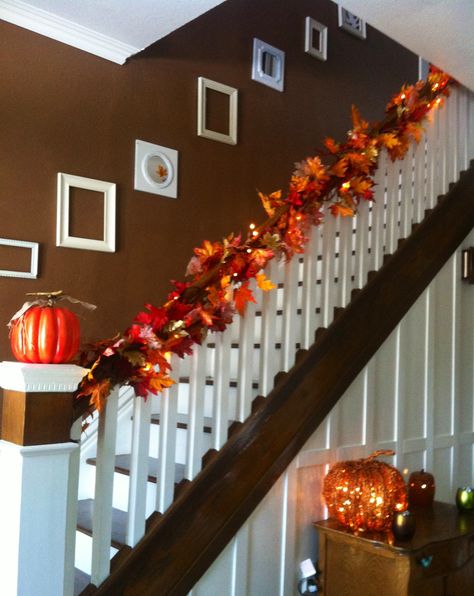 mom we need to get you feeling better...your my partner in decorating crime! Fall Decor Ideas For Staircase, Fall Stairway Decor, Autumn Hallway Decor, Thanksgiving Banister Decor, Fall Decor For Hotel Lobby, Fall Decor For Staircase, Fall Outdoor Staircase Decor, Stair Railing Fall Decorating Ideas, Fall Banister Decorations