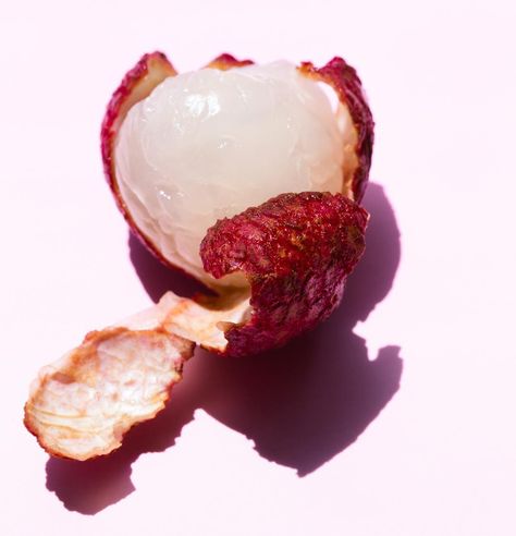 Lychee Photography, Litchi Aesthetic, Lychee Aesthetic, Lychee Soda, Artsy Background, Plant Texture, Skincare Products Photography, Fruit Photography, Buzzfeed Food