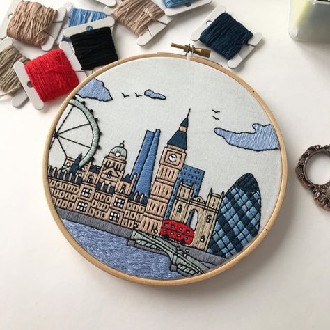 London Embroidery, Hoop Art Wall Decor, Free Hand Embroidery, Embroidery Guide, Tea Towels Embroidery, Hoop Art Wall, Modern Hand Embroidery Patterns, Embroidery Hoop Art Diy, Hand Embroidery Patterns Free