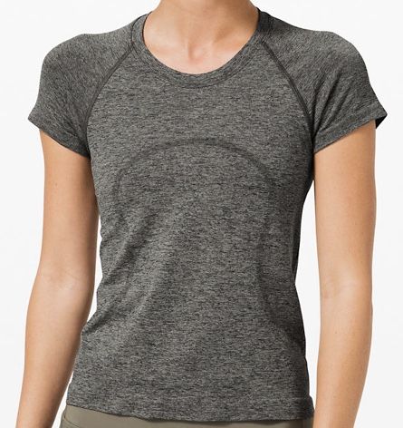 Lululemon Gray Shirt, Lulu Lemon Shirts Short Sleeve, Lululemon Grey Shirt, Athletic Shirts Women, Lululemon T Shirt, Grey Lululemon Shirt, Aesthetic Stretching, Lululemon Closet, 7th Grade Outfits