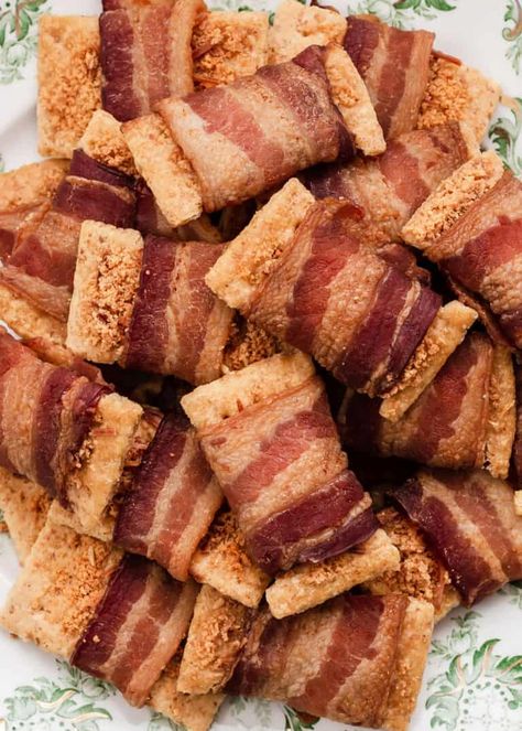 Bacon Wrapped Crackers, Club Cracker, Cracker Appetizers, Bacon Cracker, Crackers Appetizers, Bacon Wrapped Appetizers, Bacon Snacks, Bacon Crisps, Savoury Crackers