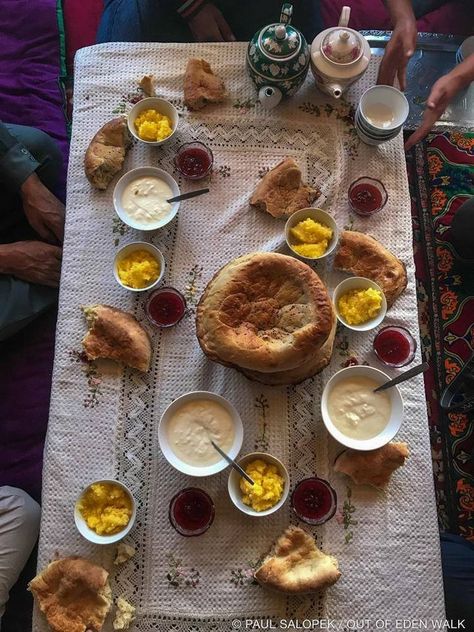 village feast, Kyrgyzstan Central Asian Food, Journalism Projects, Kyrgyzstan Aesthetic, Uzbek Culture, Lebanese Breakfast, Breakfast Presentation, Bishkek Kyrgyzstan, Eurasian Steppe, Kazakhstan Travel