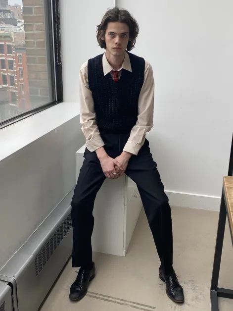 Erin Mommsen, Androgynous Men, 1940s Mens Fashion, Androgynous People, Look Back In Anger, Androgynous Models, Hair Inspiration Short, Androgynous Fashion, Model Agency