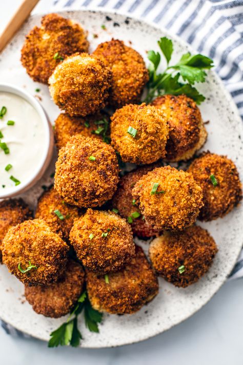 Crispy Fish Croquettes #ad #sardines #fish #appetizer #holidays #entertaining #fingerfood #croquettes Fish Bites Appetizers, Fish Croquettes Recipe, Fish Croquettes, Canned Fish Recipes, East Recipes, Croquettes Recipe, Sardine Recipes, Crispy Fish, Thyme Recipes