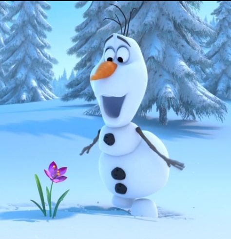 Olaf see's a pretty flower Hans Frozen, Count Olaf, Olaf Snowman, Disney Olaf, Frozen Movie, Frozen Disney Movie, Film Disney, Art Disney, Frozen Party