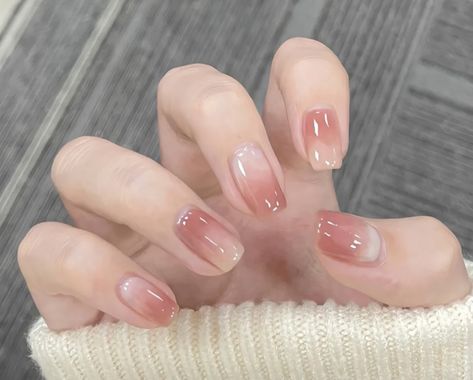 #fashion #nails #chinese #aesthetic Ballerina Acrylics, Gradient Nails, False Nail, Stick On Nails, Manicure E Pedicure, False Nails, Nail File, Nude Nails, Chinese Style