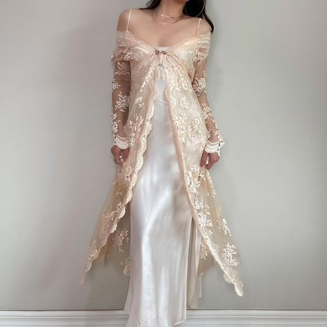 Claire Pettibone, Fantasy Dresses, Prom Dress Inspiration, Fairytale Dress, Fantasy Dress, Fantasy Fashion, Looks Style, Fancy Dresses, Costume Design