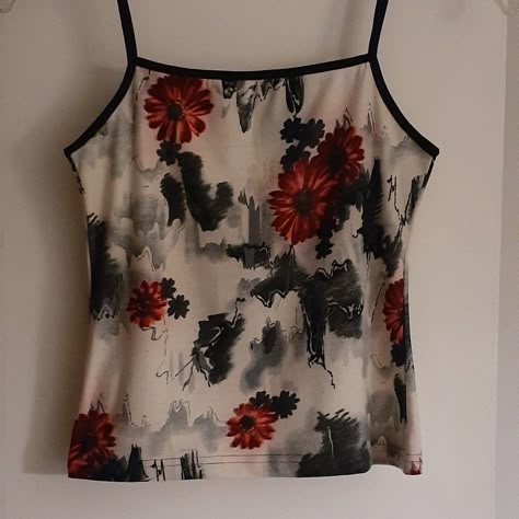 Cotton Cropped Tank Top Size S Nwot Thrifted Tank Tops, Cami Tank Top Outfits, 2000s Fashion Inspiration, Retro Tank Top, Hollister Style, Hippie Tank Tops, Acid Bath, 90’s Outfits, Y2k Tank Top