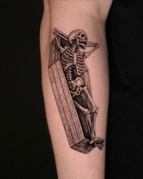 Medieval Skull Tattoo, Skeleton Tattoo Men, Metropolis Tattoo, Skeleton Tattoo Man, Medieval Tattoos, Tat Sleeve, Jordan Tattoo, Coffin Tattoo, Black Work Tattoos