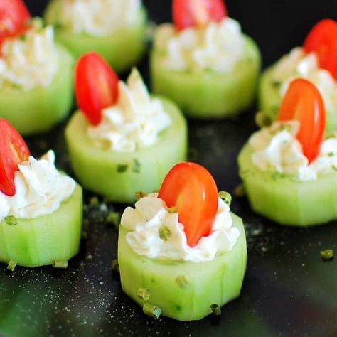 Stuffed Cucumber Bites, Cucumber Bites Appetizers, Easy Potluck Recipes, Easy Potluck, Impressive Appetizers, Cucumber Bites, Popular Appetizers, Appetizer Bites, Veggie Tray