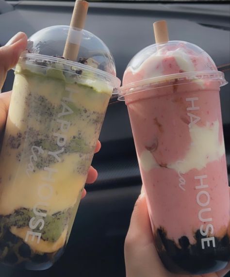 Tapioca Aesthetic, Pink Boba, Boba Smoothie, Matcha Strawberry, Pink Pink Pink, Bubble Tea Boba, Boba Drink, Clear Cups, Boyfriend Wallpaper