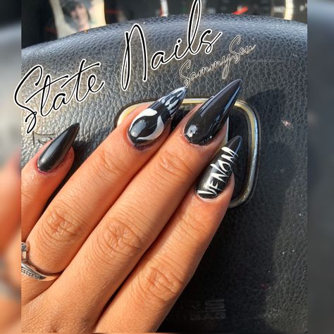 Venom And Spiderman Nails, Venom Inspired Nails, Venom Nails Designs, Venom Inspired Outfit, Venom Nails Acrylic, Pink Venom Nails, Venom Nail Art, Venom Nails, Avengers Nails