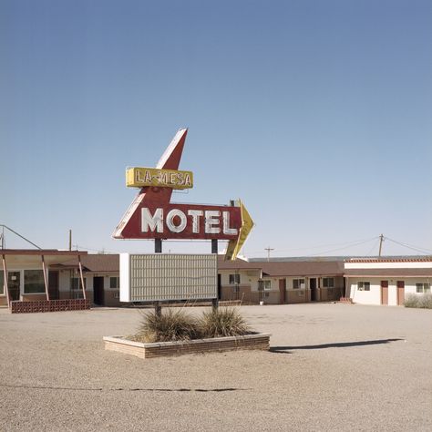 Desert Motel, Driving Route 66, Old Route 66, Nevada Travel, Travel Oklahoma, Pacific Coast Highway, Historic Preservation, Alberta Canada, Thailand Travel