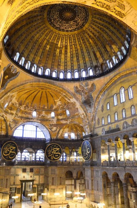 Aya Sophia Istanbul Turkey, Orthodox Architecture, Aya Sophia, Istanbul Itinerary, Aya Sofia, Hagia Sophia Istanbul, Turkey Photography, Ancient World History, Istanbul Turkey Photography