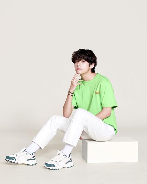 #taehyung #v #bts Photographie Portrait Inspiration, Taehyung Photoshoot, Korean Boy, Seokjin Bts, Kim Taehyung Wallpaper, Green Outfit, Bts Korea, Pants Men, Daegu