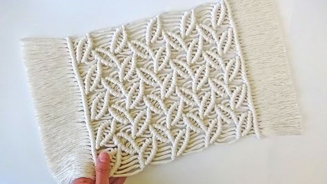 This macrame tutorial shows you how to make a leaves pattern macrame placemat. I use 3 mm single strand twisted cord, you can use also 3 strand twisted cord. Total consumption about 59,2 m (195 ft). If you use a 4-5mm cord, then cut the ropes longer than mantioned in the video. Macrame Table Runner Pattern Free, Macrame Table Mat Tutorial, Macrame Placemat Tutorial, Macrame Thanksgiving, Macrame Table Runner Pattern, Macrame Table Runner Tutorial, Macrame Table Mat, Macrame Placemat, Diy Placemats