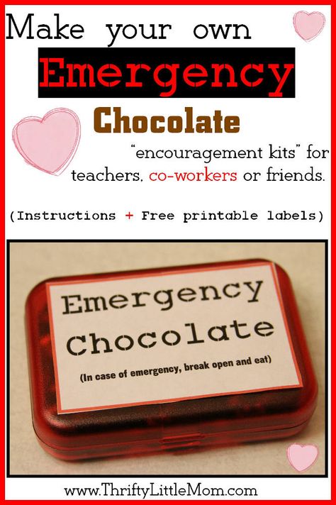 Emergency Chocolate Encouragement kit instructions + free printable labels Emergency Chocolate, Quilt Retreat, Visiting Teaching, Labels Printables Free, Crafty Gifts, Encouragement Gifts, Inexpensive Gift, Printable Labels, Chocolate Box