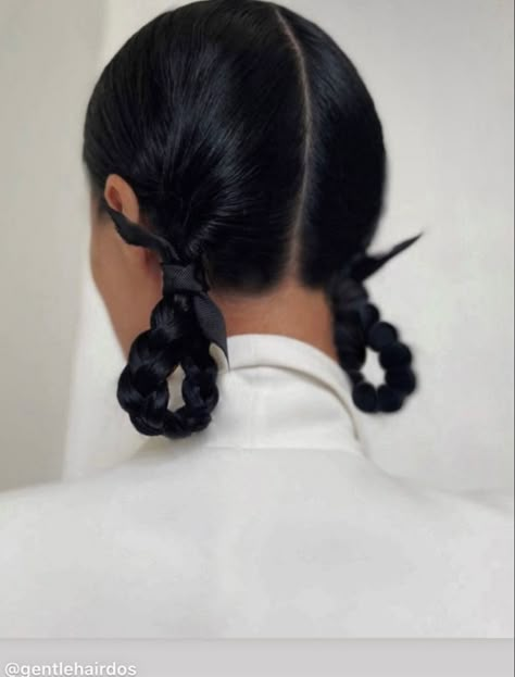 Sleek Hairstyles For Short Hair, Hair In A Bun, Sleek Hair, Easy Bun Hairstyles, Easy Bun, Editorial Hair, Shu Uemura, Sleek Hairstyles, Braids For Short Hair