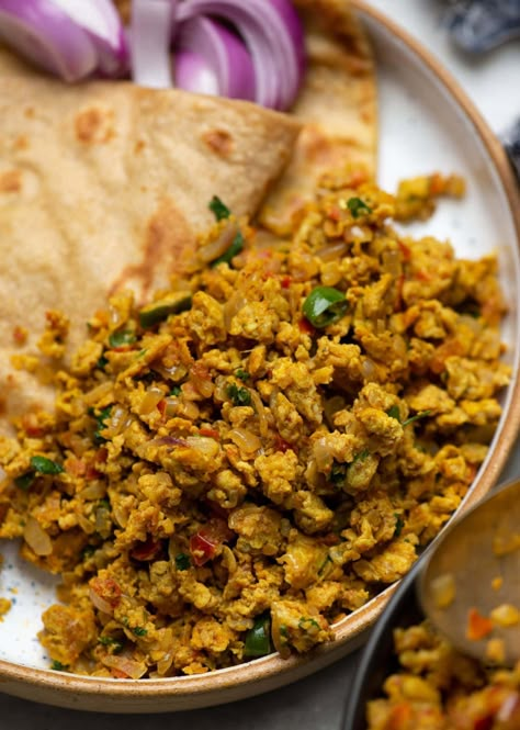 Egg And Onion Recipe, Egg Indian Recipes, Indian Egg Recipes, Scrambled Eggs With Veggies, Curried Scrambled Eggs, Anda Burji, Scrambled Eggs And Tomatoes, Indian Eggs, Egg Bhurji Recipes