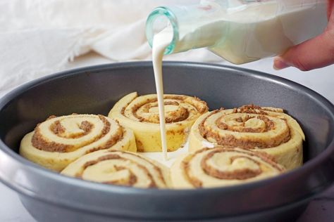 Cinnamon Rolls With Condensed Milk, Tiktok Cinnamon Rolls, Cinnamon Rolls With Heavy Cream, Pillsbury Cinnamon Roll Recipes, Rhodes Cinnamon Rolls, Heavy Cream Recipes, Spicy Chocolate, Caramel Pecan, Cinnamon Rolls Homemade