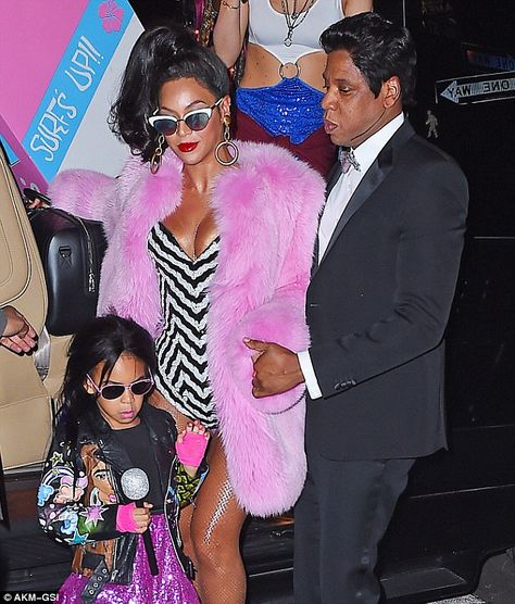 It's a family affair: She was accompanied by her husband Jay Z, or Ken as he was dressed on the night and their daughter Blue Ivy, four Barbie For Halloween, Beyonce Barbie, Jay Z Blue, Beyonce Birthday, Iconic Halloween Costumes, Barbie Halloween, Barbie Costume, Beyoncé Giselle Knowles-carter, Beyoncé Giselle Knowles