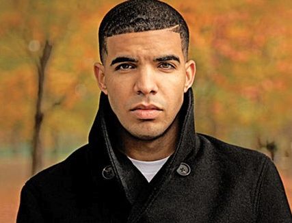 The Canadian-born rapper has a White Jewish Mother and Black father. Comeback Season, Quotes Loyalty, Drake Graham, Inspirational Music Quotes, Drake And Josh, Aubrey Drake, Hip Hop Quotes, Rap Quotes, Rap Songs