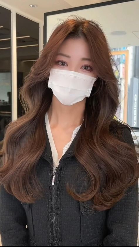 SAVFOLLOW to keep updated photography asianbeauty hairstyle model Korean Haircut Long, Korean Long Hair, Asian Long Hair, Ulzzang Hair, Hair Color Asian, Korean Hair Color, Hair Style Korea, Hair Inspiration Long, Hairstyles For Layered Hair