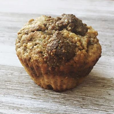 Hemp seed Cinnamon Roll muffins - Dairy free, whole grain, hemp seed muffins that taste like dessert 😋 Hemp Seed Muffins, Hemp Seed Breakfast Recipes, Muffins With Chia Seeds, Keto Hemp Seed Recipes, Hemp Seed Breakfast, Coconut Oil Frosting, Smoothie With Hemp Seeds, Baking Healthy, Beachbody Coaching