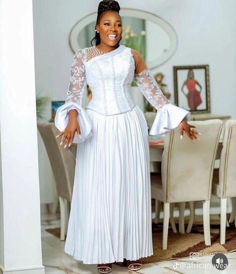 Skirt And Blouse Wedding Dress, Chantilly Lace Dress Styles, White Dress Styles For Church, Lace Dress Classy, Ankara Long Gown Styles, Kente Dress, African Lace Styles, Outfits Stylish, Lace Dress Design