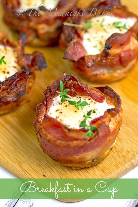 Bacon and Egg Muffins aka Breakfast in a Cup | bakeatmidnite.com | #breakfast #bacon Breakfast In A Cup, Bacon And Egg Cups, Easy Egg Breakfast, Bacon Egg Muffins, Muffins Paleo, Overnight Oat, Muffin Tin Recipes, Egg Muffins, Diet Vegetarian