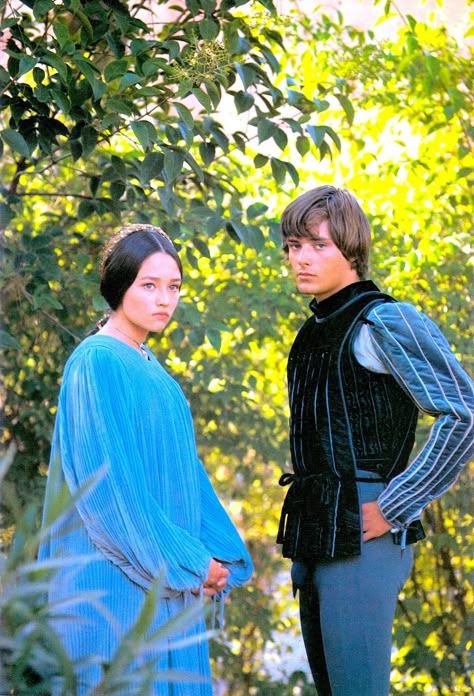 ROMEO & JULIET (1968) Dir. Franco Zeffirelli's masterpiece. Starring… Olivia Hussey And Leonard Whiting, Olivia Hussey And Leonard, Romeo + Juliet Aesthetic, Film Romeo And Juliet, Romeo And Juliet Costumes, Zeffirelli Romeo And Juliet, 70’s Hair, Romeo And Juliet 1968, Juliet 1968