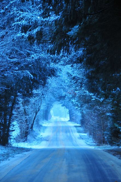 This picture shows us that blue wintery feeling as we can clearly see that there is some snow, also that we can see the roads are icy and the blue sky is reflecting of the ice creating the blue affect Blue Winter Wallpaper, Era Victoria, Light Blue Aesthetic, Winter Szenen, Blue Pictures, Spring Wallpaper, Blue Winter, Winter Light, Aesthetic Blue