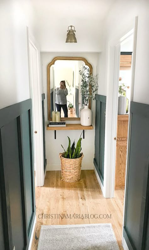 End Of Hallway, Hallway Makeover, Narrow Hallway Ideas, Narrow Hallway Decorating, Hallway Designs, Upstairs Hallway, Hallway Wall Decor, Hallway Design, Small Hallways