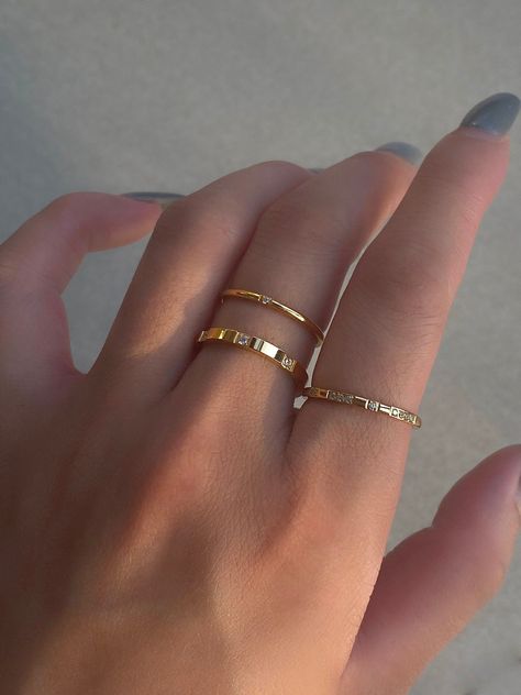 Wedding Ring Simple, خواتم خطوبة, Gold Minimalist Jewelry, Stacked Rings, Gold Rings Simple, Gold Ring Stack, Classy Jewelry, Gold Wedding Ring, Ring Simple