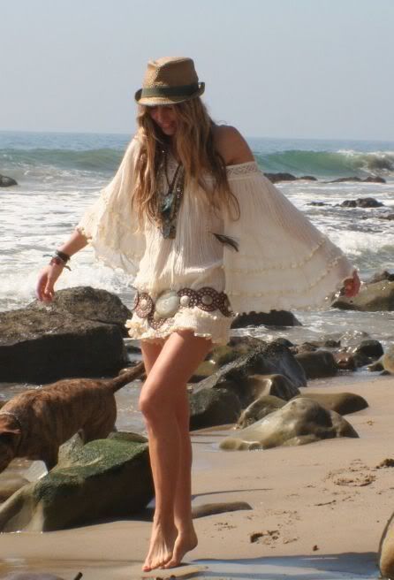 Lumineers Aesthetic, Hippy Skirt, Hippie Elegante, Look Hippie Chic, Boho Mode, Estilo Hippy, Mode Hippie, Estilo Hippie, Ibiza Fashion