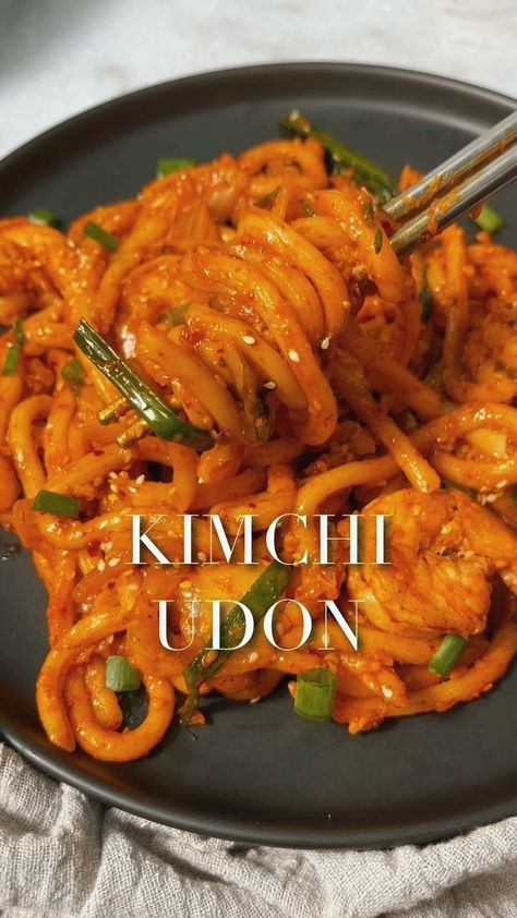 Kimchi Stir Fry, Malibu Food, Kimchi Udon, Uni Meals, Kimchi Noodles, Udon Noodles Recipe, Udon Recipe, Lunch Sides, Normcore Fashion