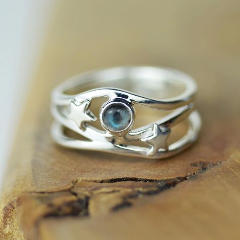 Rings are our things at Alison Moore Designs. From our signature gemstone stacking collections to stunning solitaires and limited-edition pieces, we like to think our ring repertoire is unsurpassed. Labradorite Rings Engagement, Winter Jewellery, Spending Log, Silver Jewellry, Diy Jewlery, Light Ring, Mother Rings, The Northern Lights, Dope Jewelry