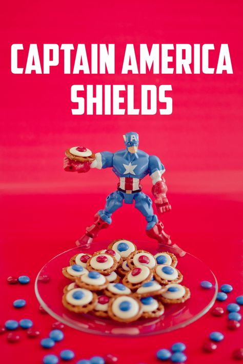 Captain America Shields - A Grande Life Captain America Party, Captain America Birthday, Super Hero Party, Marvel Party, America Party, Marvel Cake, Avenger Birthday Party, Avengers Party, Avengers Birthday